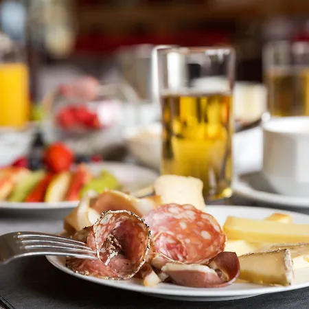 La Riviera Victoria 4*