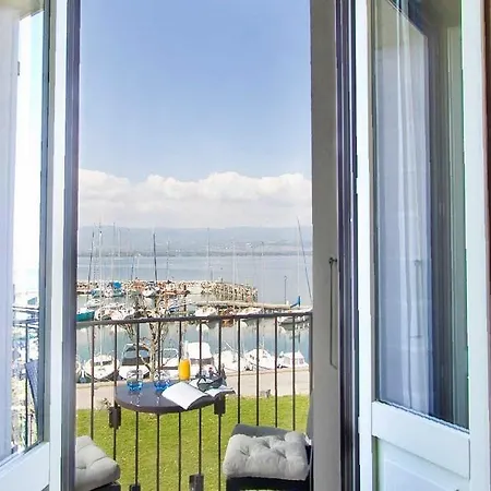 La Riviera Victoria