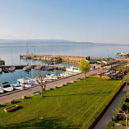 Hotel La Riviera Victoria