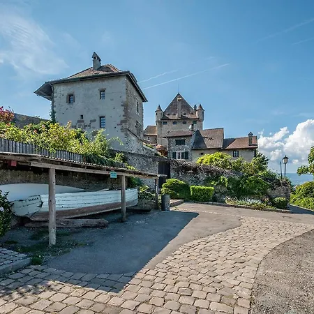 Le Jules Verne Hotel Yvoire