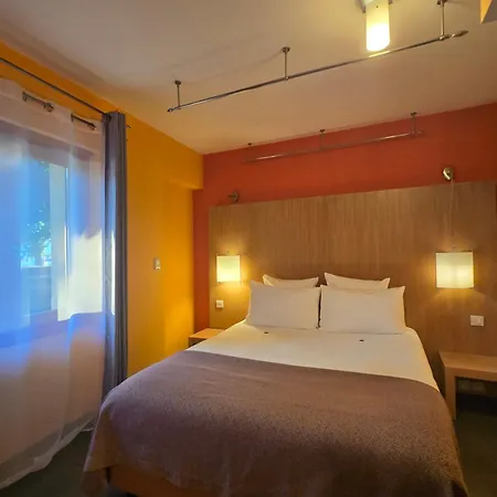 Hotel Le Jules Verne 4*