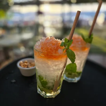 La Riviera Victoria ホテル