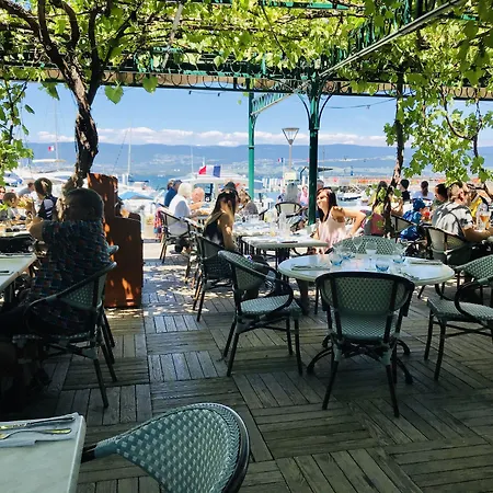Le Jules Verne Hotel Yvoire