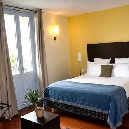 Ξενοδοχείο La Riviera Victoria 4*