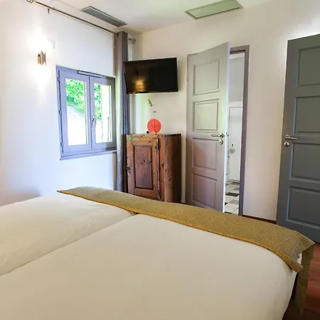 Le Jules Verne Hotel 4*