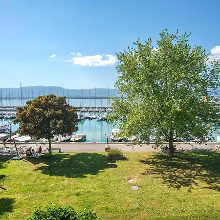 La Riviera Victoria 이브아르