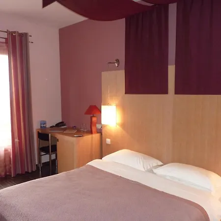 Hotel La Riviera Victoria 4*
